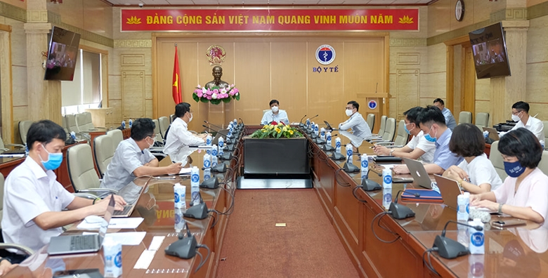 Bộ trưởng Bộ Y tế Nguyễn Thanh Long và các đại biểu tại điểm cầu Bộ Y tế . (Ảnh: BYT)